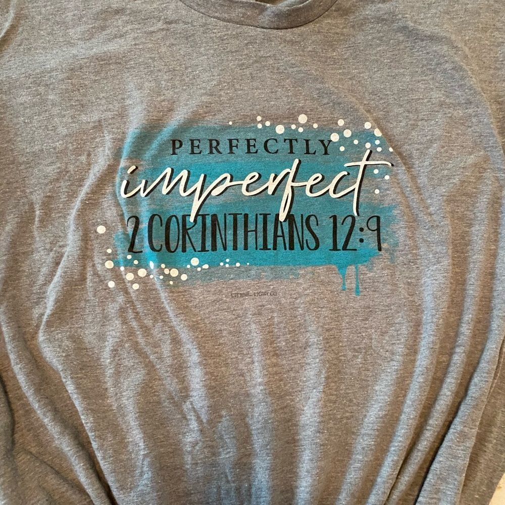 Super soft T-shirt ! Super cute. I have listed 2 shirts  XXL and XXXL